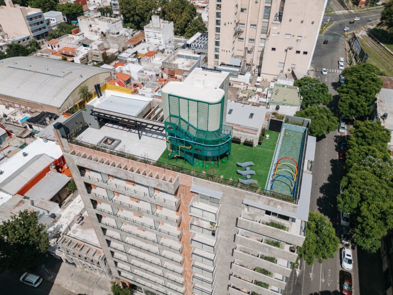 Salta al 3500 Edificio con 45 unidades, local comercial, oficina, FULL amenities, PB + 10 Pisos